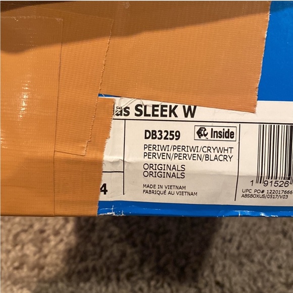 Adidas Sneakers - Picture 9 of 9